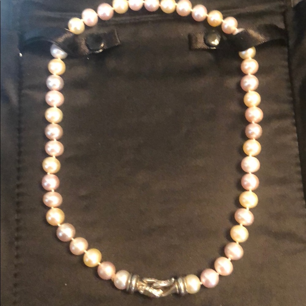 David Yurman Pearl with silver and diamond clasp